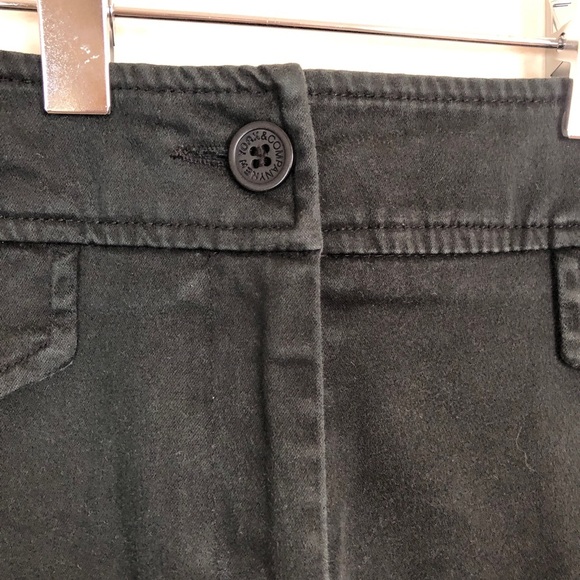 New York & Company Shorts - size 2 - Picture 5 of 8